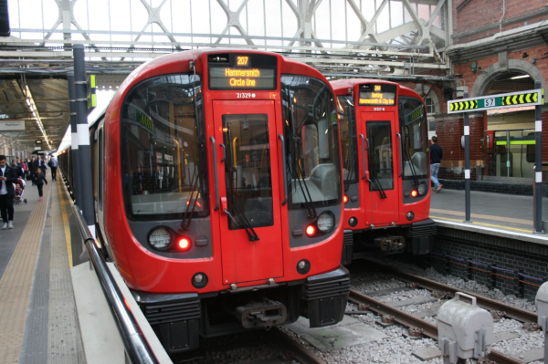 伦敦地铁 伦敦买房 circle line
