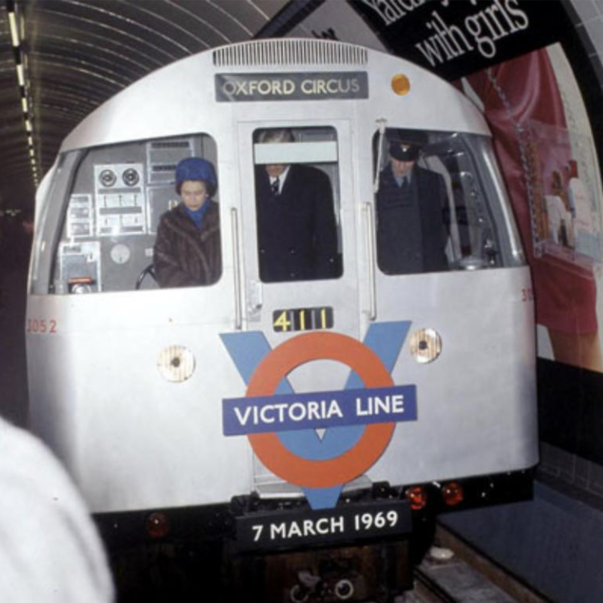 Victoria Line 伦敦地铁 One Move Group