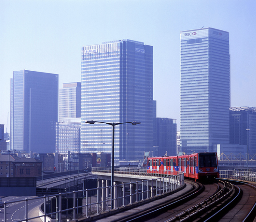DLR 伦敦地铁 One Move Group