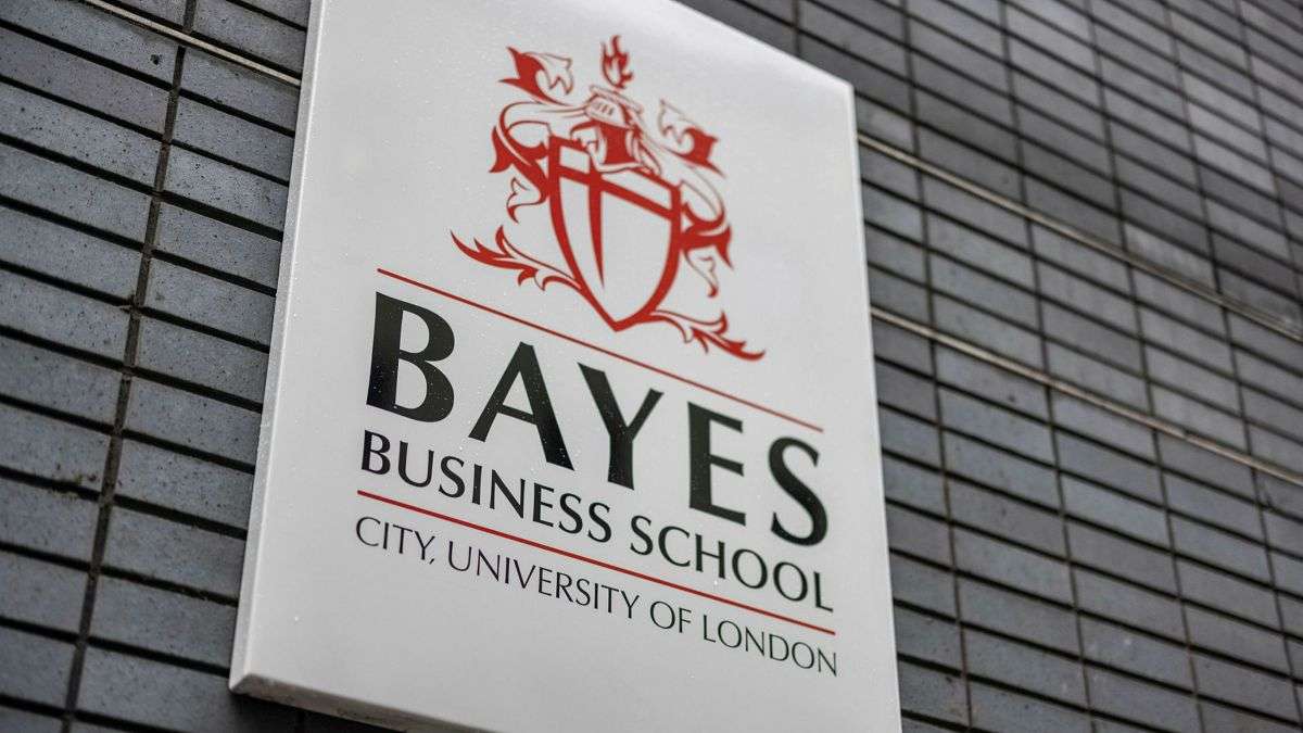 英国薪资 毕业薪资 伦敦薪资 大学薪资榜单 大学薪资排名 英商首都集团 One Move Group