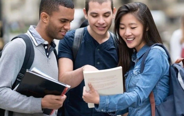行李清单checklist 英国留学 One Move Group英商首都集团
